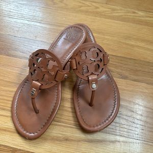 Tory Burch Brown Leather Sandal. Size 8.